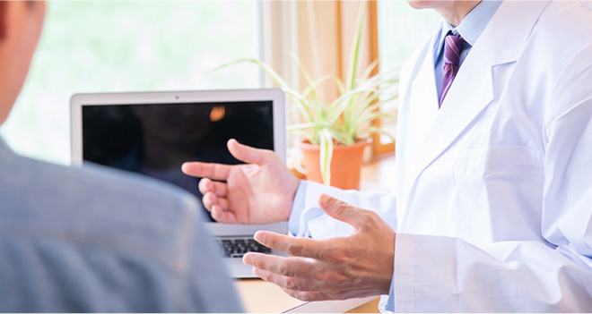 診療を受ける患者